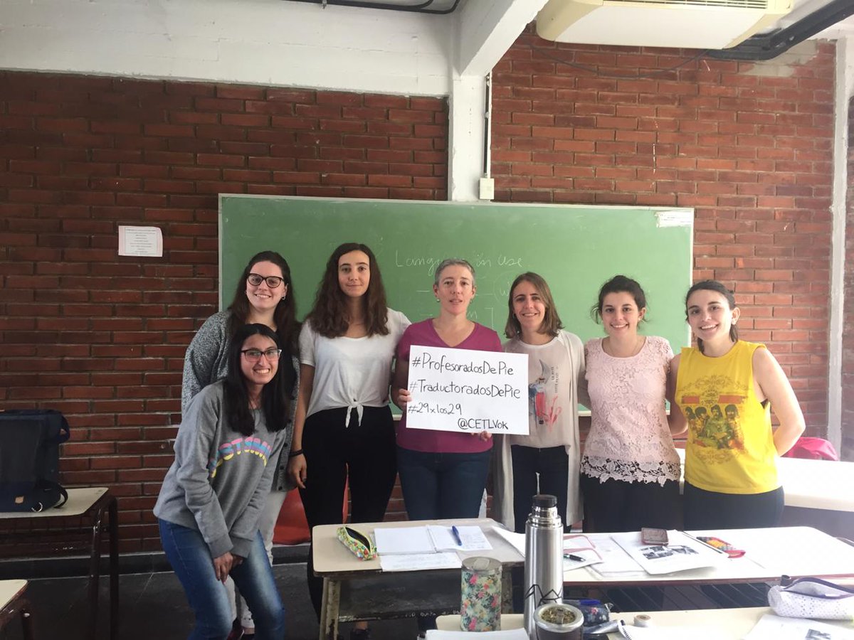 CETLVok's tweet photo. Instituciones de excelencia que forman profesionales en la educación pública #ProfesoradosDePie #TraductoradosDePie #29xlos29 https://t.co/diwKUt21Ek