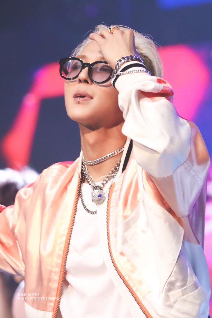 DontFlirtJINWOO's tweet photo. 숨만 쉬어도 멋있어서 인서들은 숨못쉬게 하는 미노미노 생일 축하행🥰💙💙💙💙 비밀인데 나 미노채플 올출석했어.. 바이오리듬 미노랑 딱 맞아서 너무 좋다...🥰💙 행복한 오늘되길🐻💙💙💙💙
@official_mino_ 
#SongArtistDay #HappyMinoDay #HAPPY_MINO_DAY 
#송민호 #MINO #WINNER #위너 https://t.co/TUg5XpgS2v