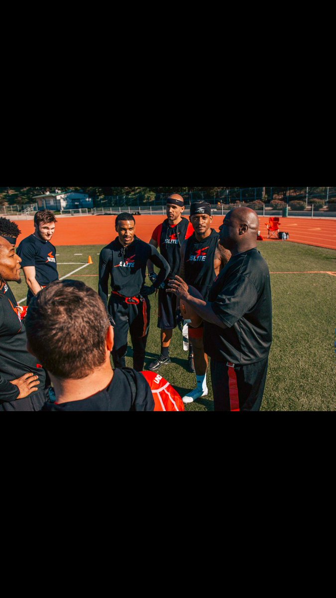 slite_apparel's tweet photo. ⚡️Team Work Make the Dream Work ⚡️
⚡️
⚡️Plan Your Work, Work Your Plan⚡️

#Slite #FlagFootball #Bayarea #FitnessApparel #Athletics #Athletes #Competition #showyourightzone #Air5 #7v7 #5v5 #exercise #FamFriday #SquadGoals https://t.co/BgSAtrEKbZ