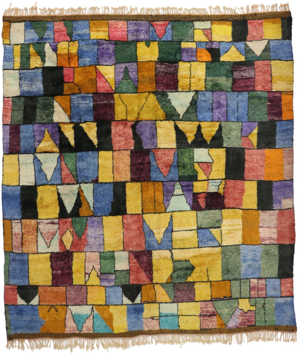 EsmailiRugs's tweet photo. Characterized by #geometric shapes and #bold colors, this #contemporary #abstract #Moroccan rug draws inspiration from The Temple District of Pert by #PaulKlee and #PabloPicasso #RobertDelaunay 🎨 It's truly #ArtYouCanWalkOn #artlovers #art #cubsim https://t.co/eQKSAqy39y https://t.co/IsMnsnaWCk