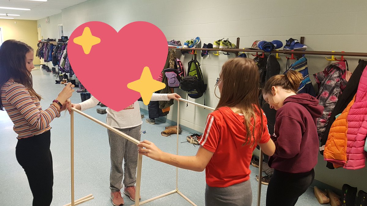 Krista_30's tweet photo. Making cubic meters, so much more than just math... now to use them to measure classrooms! @Grade5Trider @WMESchool
#teamwork #sciencebuild #differenttechniques https://t.co/MwV3fbRMsU