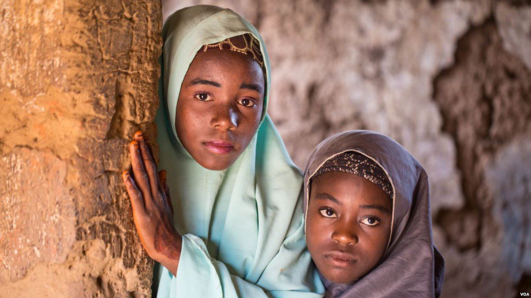 EzlvnHq's tweet photo. Imagine having a mother that is illiterate!
Imagine having a sister that cannot help her sibling with homework!
Imagine marrying an uneducated woman!
Imagine a girl, deprived access to quality education!
Imagine your sister been objectified!
#ArewaMeToo
#ChildRightsNG
#Atumeyi https://t.co/WDSV4lFpsu