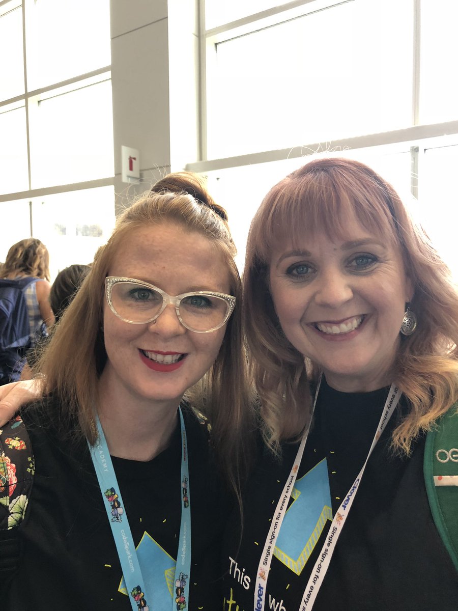 TraciChun's tweet image. A5: @THLibrariZen in action at ISTE18 in Chicago and @AshleyCooksey2 with her amazing glasses! Inspired by these ladies and can’t wait to present with them at #ISTE19 #mwlibchat
