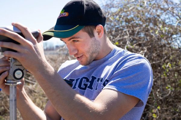 ILStateArch's tweet photo. Our own Bob McCullough helped students at @SEMissouriState learn to operate geophysical equipment to map a Native American site near Cape Girardeau.  https://t.co/vgEu4Pwpzb https://t.co/fczMkPcyfb