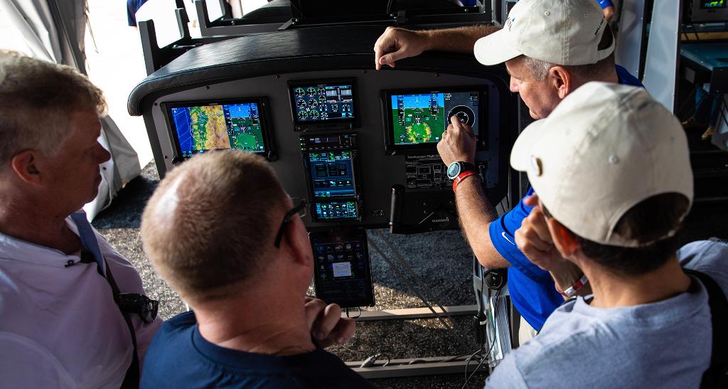 GarminAviation's tweet image. Attending @SunnFunFlyIn or #AEROFriedrichshafen? Here's our guide to attending the shows. #SNF19

Details » ms.spr.ly/6017T1l95