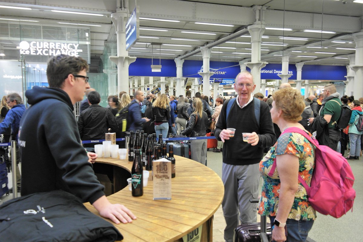 creatoruk's tweet photo. Our @creatoruk Newsletter: 4/6
We #built and #installed a #PopUp #Bar at @StPancrasInt for creative marketing agency @brandanddeliver
Read More Here: https://t.co/To0WkeEw5V
@Eurostar @EurostarUK
#StP150 #london #eurostar #beer #ale
#London #LondonIsLovinIt
#eventprofs #events https://t.co/USY7dztBnp
