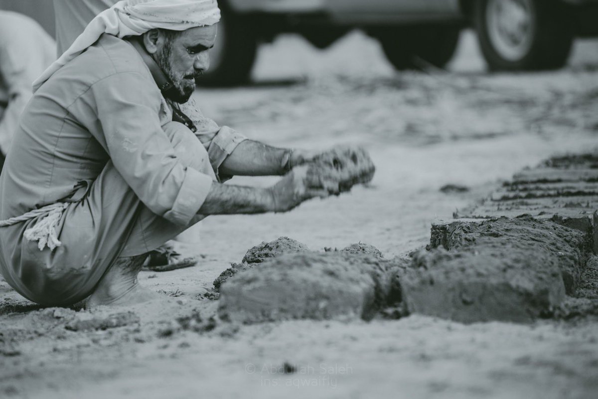 بعد الهدوء والأحداث الجميلة الماضية ...
هذه تغطيتي المختصرة طيلة فترة المهرجان ...
بإذن الله اشوفكم في مهرجانات وفعاليات قادمة.
#قرية_المذنب_التراثية ١٤٤٠ هـ

drive.google.com/drive/folders/…