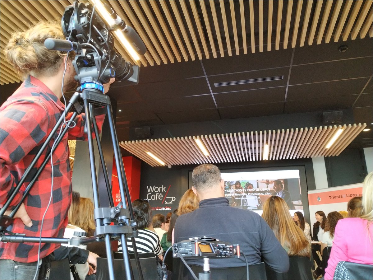 "Los eventos los mimamos al máximo". Comenzamos la grabación de #TriunfaConTuLibro