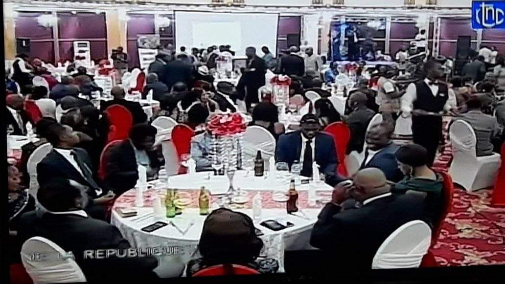 NicholasKabanga's tweet photo. #RDC La bêtise à décidément la peau dure. Ce n'est pas pour voir pondre un autre mouvement de #djalelo que nous avons mené la lutte, au péril de nos vies. Jouissant déjà du soutien de son peuple, le #Président de la #République n'a aucunement besoin de l'#ASOFATSHI ! #Fatshi #Nek https://t.co/zTOnawWzXc