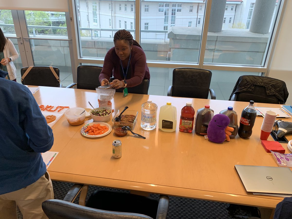 jtsolstice's tweet photo. Emory NephMadness Party is starting! #NephMadnessParty https://t.co/q1pRoq6TZg