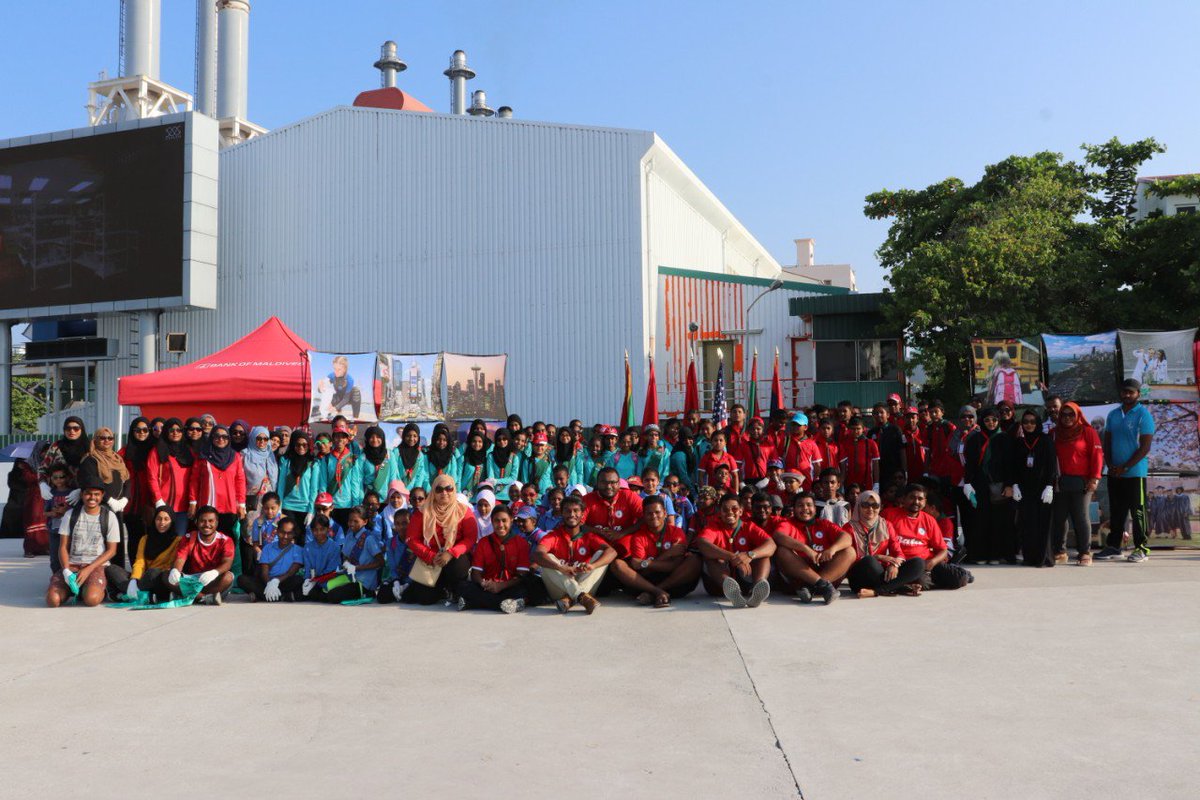 MaradhooSchool's tweet photo. #RT @EducationMV: RT @MajeediyaScouts: Friday Clean-up 8
268 young volunteers from @MajeediyaSchool @GhiyasuddinIS @Thaajuddeen_mv @jamaluddin_mv @21stMSG @RehendhiSchool @kalaafaanu_mv spent 2 hours for the planet & collected 577.35 kgs of Trash
#earthh… https://t.co/qmfK8yBiN6