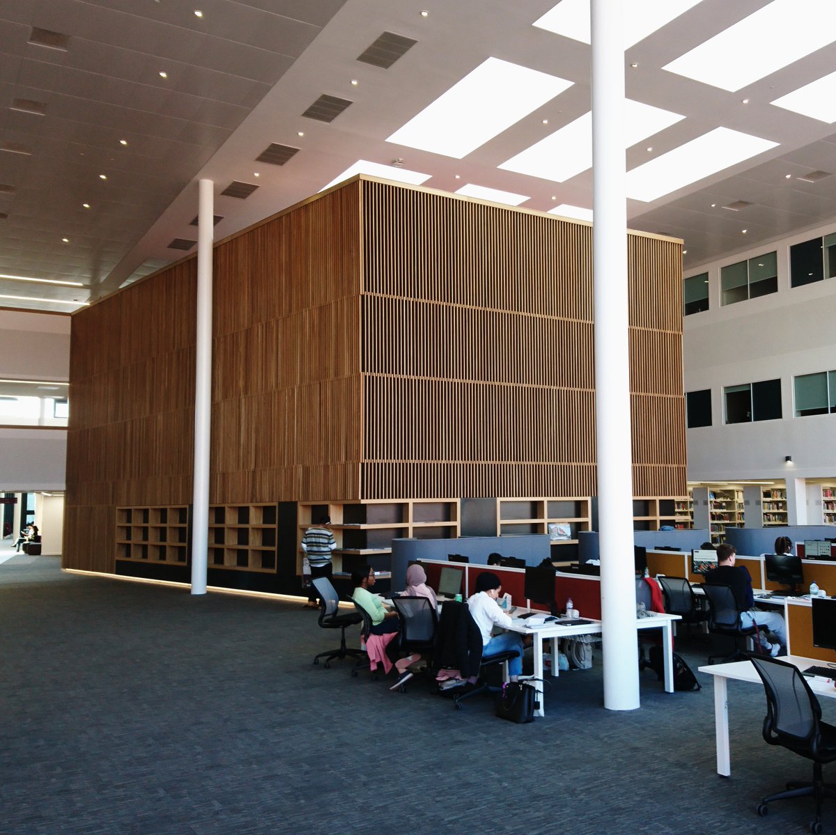 Today, we’re interviewing students at #AMBS. It’s great to be here and see all the talent and energy! 🎓 #YourNewAMBS