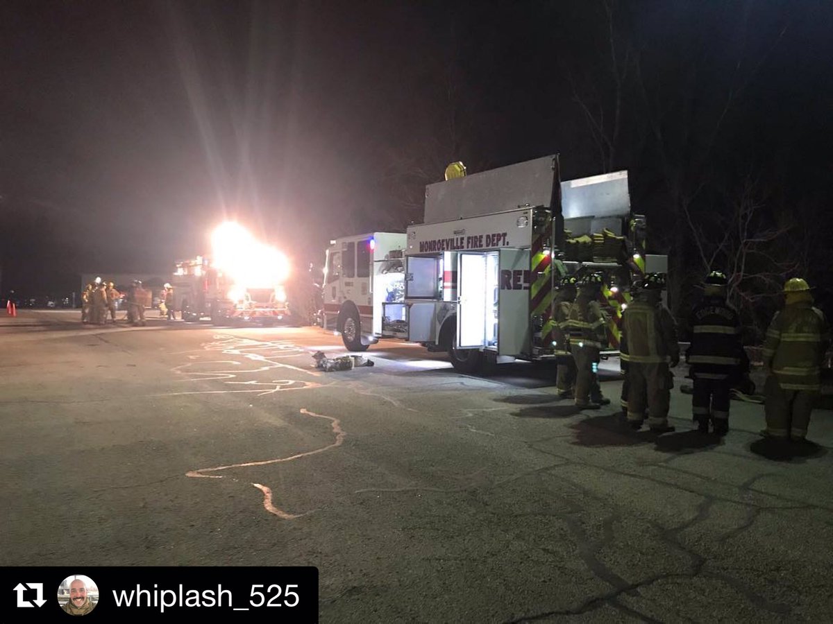 joinMFD's tweet image. whiplash_525. — Mod 2 wrapping up next week. Cross lays, hose loads, knots, and SCBA refill. Everyone continues to improve and thanks for the help firebabe186 hooknbarman51 and chief_192. Can’t do it without you!#keepfireinyourlife