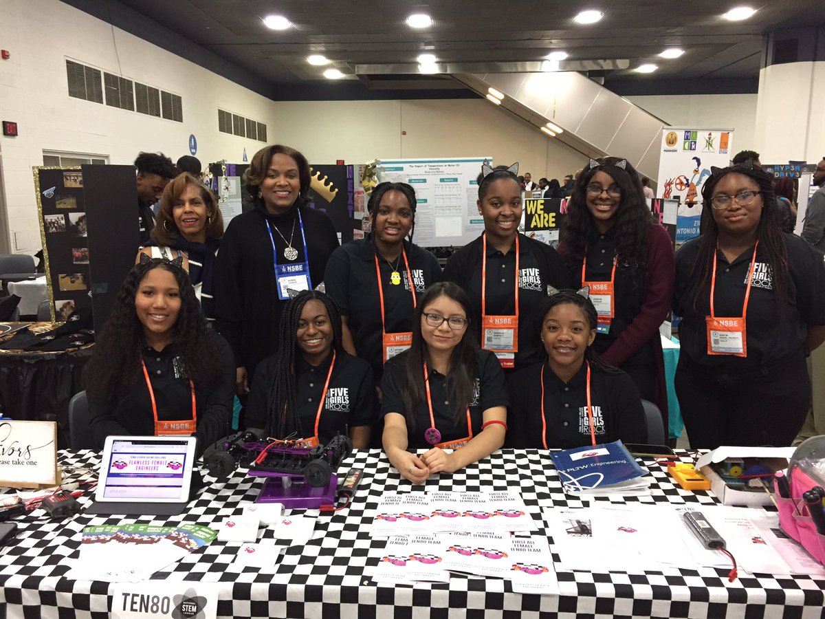 Women of excellence! 👩🏽‍🔧❤️ @linksinc @Ten80Ed #WeRTen80 #nsbe45 #ywcpastem #mysistermytribe #NSBE45 #flawlessfemales @NSBE @NSBEconvention @R5NSBE