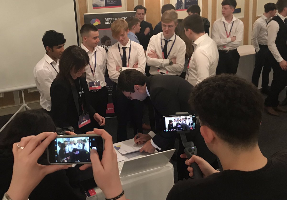 ClassofYourOwn's tweet photo. And the @RegenBrainery #Brainee winning project is the ‘Fire Station Gardens’, #Housing Scheme - an extraordinary community project for #SalfordCrescent. A super-impressed @AndyBurnhamGM joins the team members from @SABSalford and @crontoncoll https://t.co/t2hkKOweD7