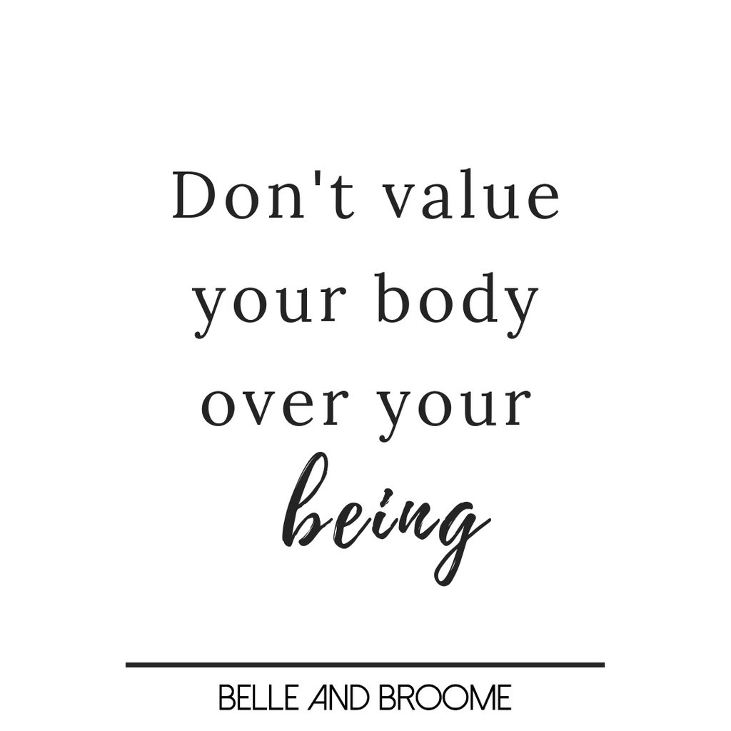 Just a reminder that whatever you're going through right now, you are enough 💗 #bodypositivebabe #bellecurves #bodypositivity #boporevolution #empoweringwomen #effyourbeautystandards #curvyconfidence #goldenconfidence #stunningatanysize #plussizefashion #fashionwithmeaning