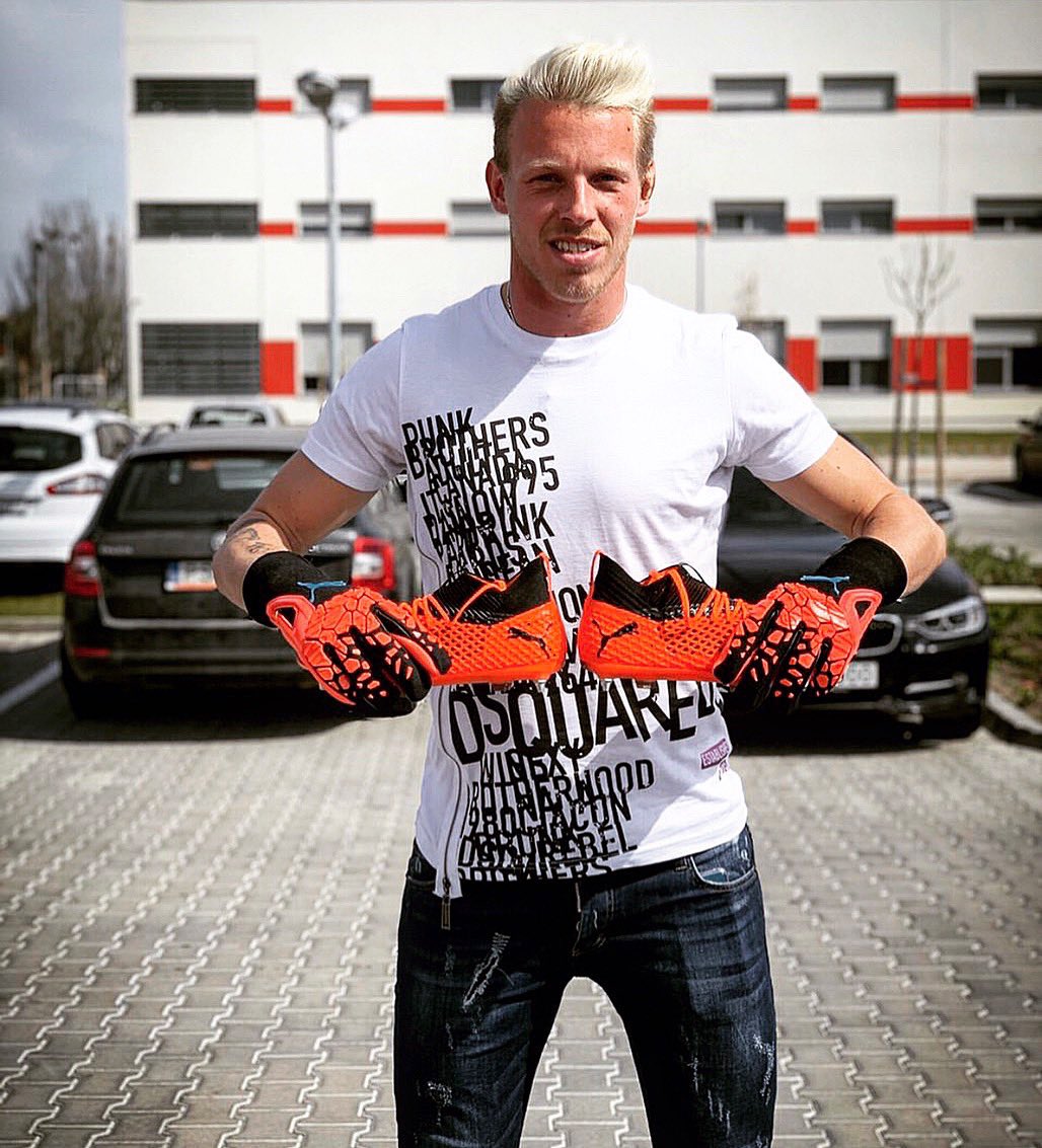 Delighted to be joining <a href="/pumafootball/">PUMA Football</a> starting from our next league game tomorrow. Buzzing for this new chapter in my career! 🔥 #newlevels #pumahungary #DG99 #Gróf99