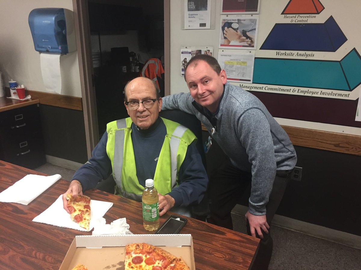 ChristianPujad3's tweet photo. Thank you for years of service at UPS. Enjoy your retirement and next chapter in your life! You will be missed. #CP_UPSers https://t.co/LuOpkq815C