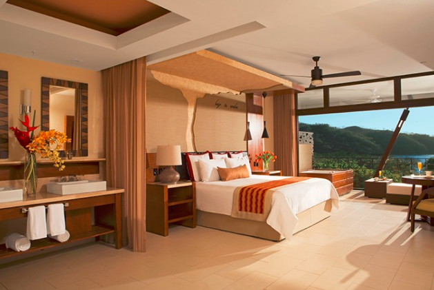 DreamsLasMareas's tweet photo. En #DreamsLasMareas trabajamos por la satisfacción y altos estándares de calidad. Por tanto nos enorgullece comunicarles que somos el primer hotel en Centroamérica en obtener el certificado de #RoomCheck otorgado por @CSFCristal. https://t.co/w4aE6E8sze