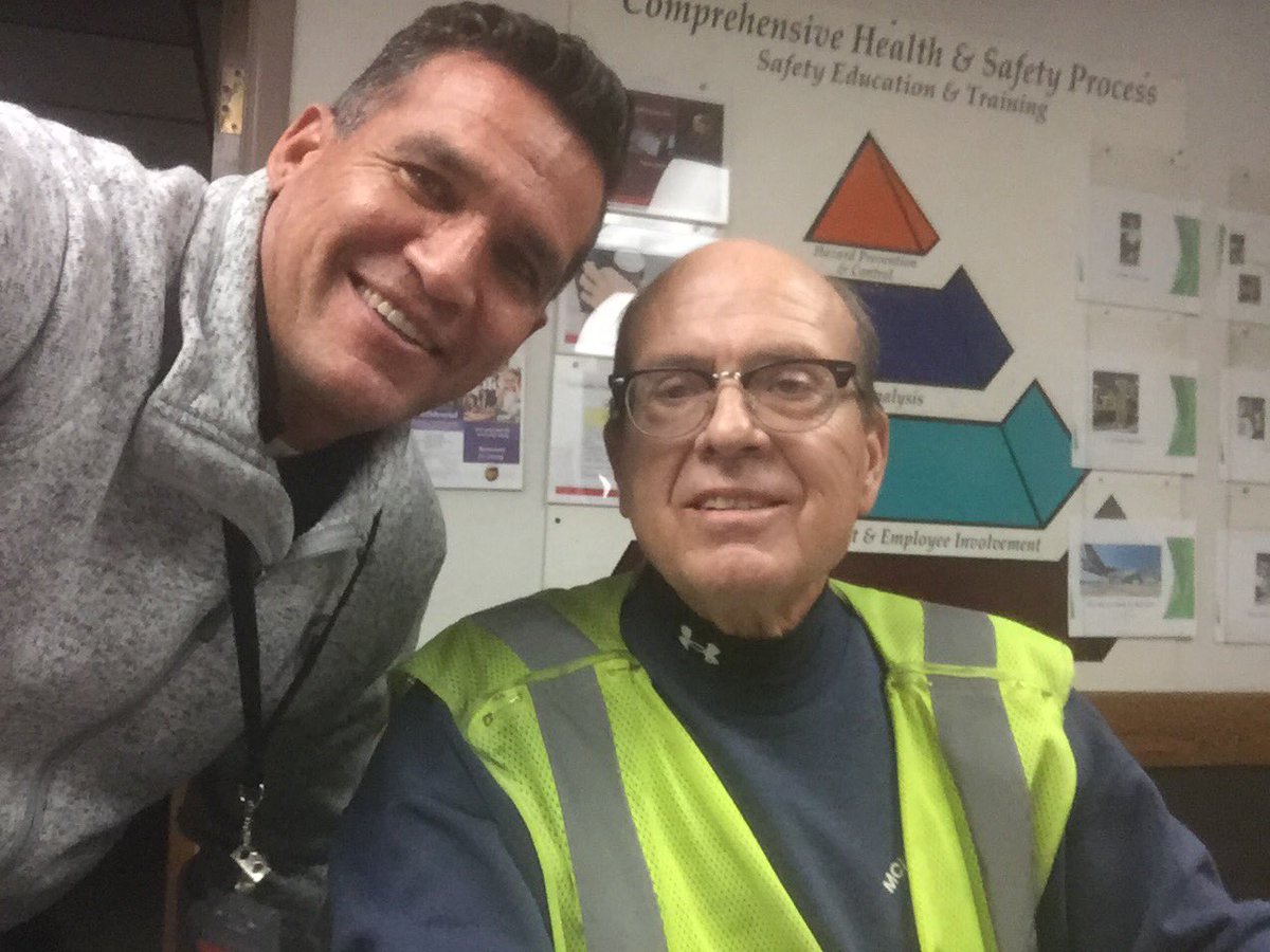 ChristianPujad3's tweet photo. Thank you for years of service at UPS. Enjoy your retirement and next chapter in your life! You will be missed. #CP_UPSers https://t.co/LuOpkq815C