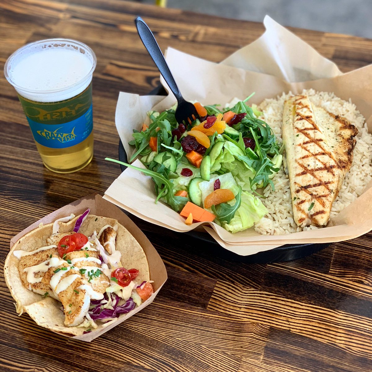 Mexican Stripe Bass + Chilean Sea Bass Tacos....this is the kind of fire you want to see on your twitter feed. 

#crazyfish #foodie #sanpedro #seafood #tgif #healthy #fitfam