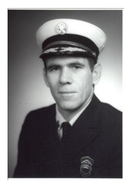EdforBoston's tweet image. Today we honor our Vietnam Veterans for their service and sacrifice to our country.  My uncle Dennis, a Vietnam Veteran and proud member of the @BostonFire, is remembered for his love &amp;amp; loyalty to his family/friends and his kindness and generosity to many. #VietnamWarVeteransDay