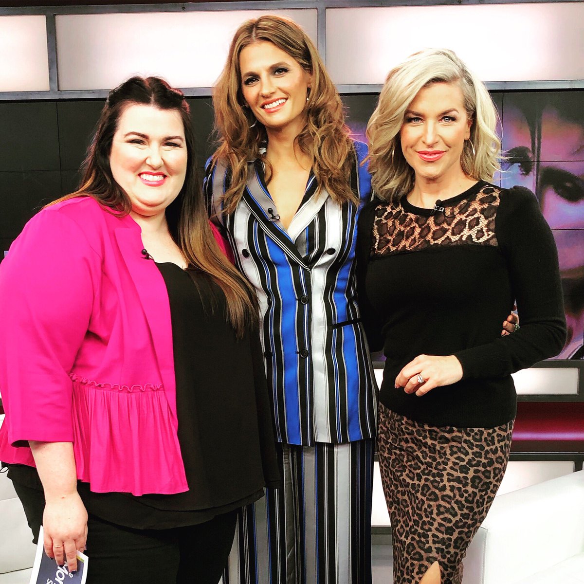 Carolyn MacKenzie tweet media