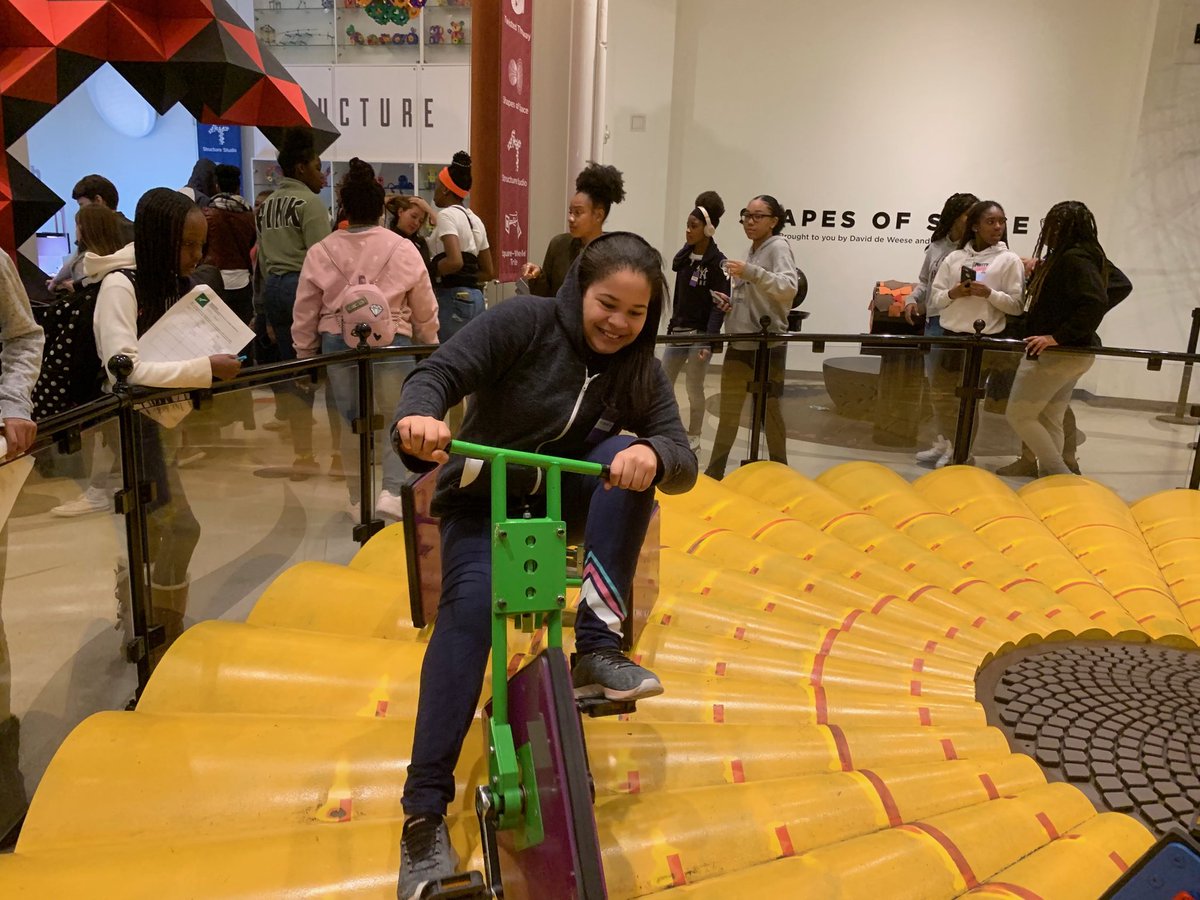 UNMSRocks's tweet photo. #MoMath #Math #NYCisourclassroom #UNMSStudentsRocks #UNMSStudentsAtWork #WorkMeetsFun #Part1 https://t.co/U9d6tnUbRY