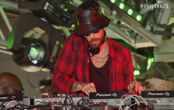 estacionibizaok's tweet photo. SEGUI EN VIVO EN NUESTRA WEB "Ultra Music Festival Miami 2019" https://t.co/aGISX4XS9P #RESISTANCE
#Ultra2019 #ultramiami #ultramainstage #ultramusicfestival #ultrastage https://t.co/zQ5OrPGxmu