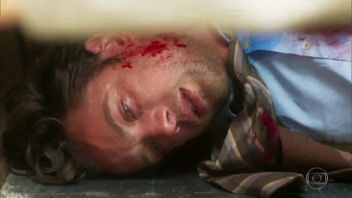 tvglobo's tweet photo. Que sofrimento do Danilo! #EspelhoDaVida https://t.co/PC55osXaqJ