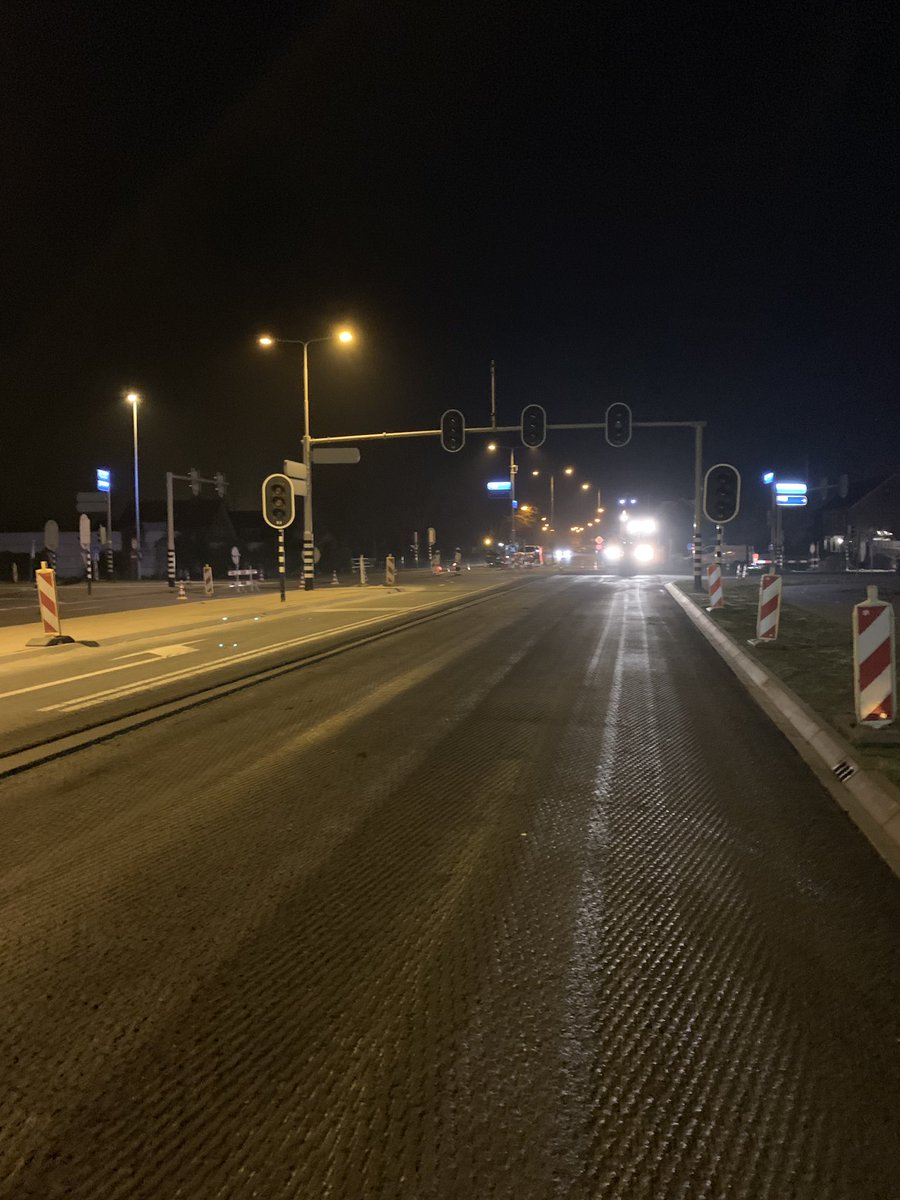 Erik_last1's tweet image. Freeswerk en reiniging in volle gang. Project Voorpoort Veenendaal. @gemVeenendaal @heijmansnl @wolfswinkel_nl @Freesmij