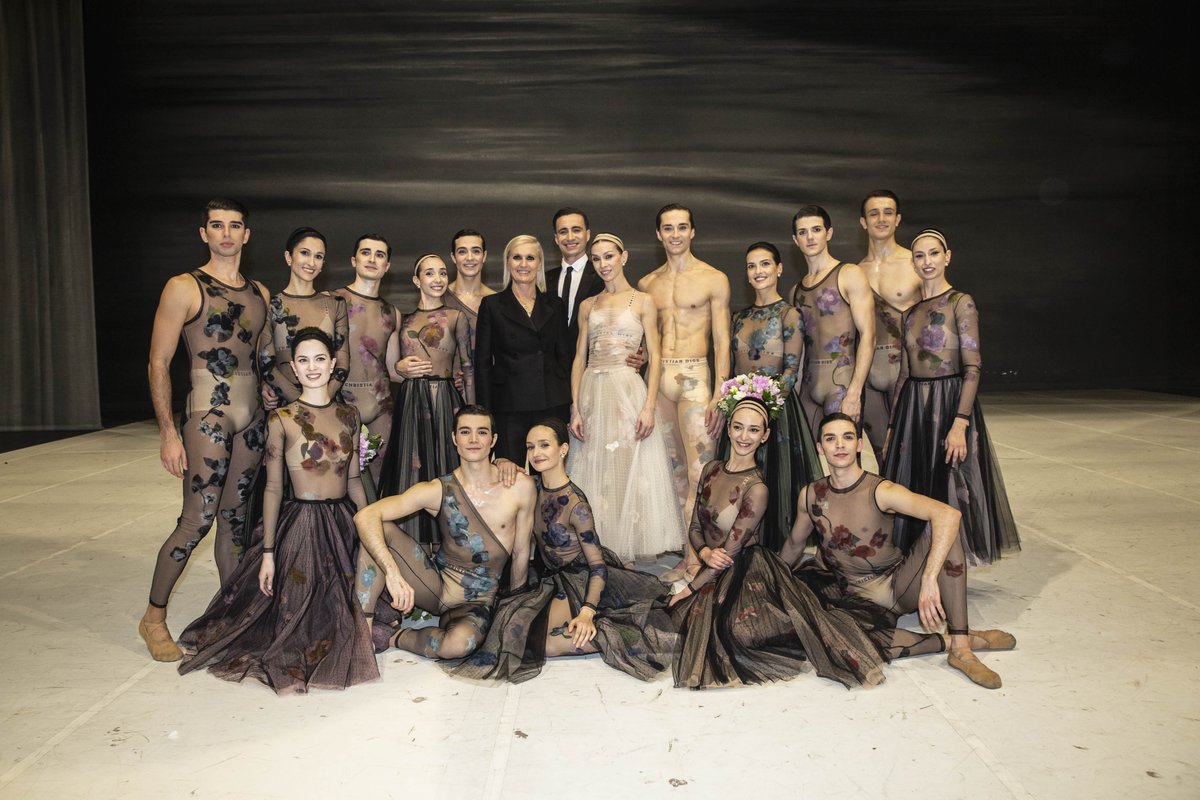 OperaRoma's tweet photo. Buona la prima!
#SerataPhilipGlass rimane in scena fino al 2 aprile.
#operaroma #Dioroperarome @Dior
ph. Yasuko Kageyama https://t.co/7H1CmZsPoA
