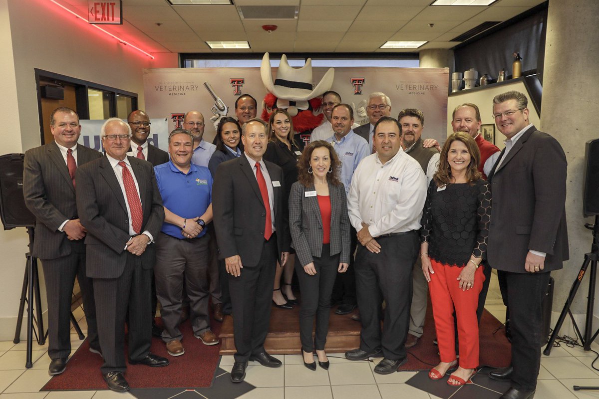 TTUVetMed's tweet photo. Everyone who enters a @UnitedWestTexas or @ShopMarketSt store is impacted by the food and fiber industry that is vital to the entire country. The grocery chain today became the latest trailblazing donor for the #TTUVetMed effort through a $1 million gift. https://t.co/HsfxEyBWkv https://t.co/xKCWMGsnjU
