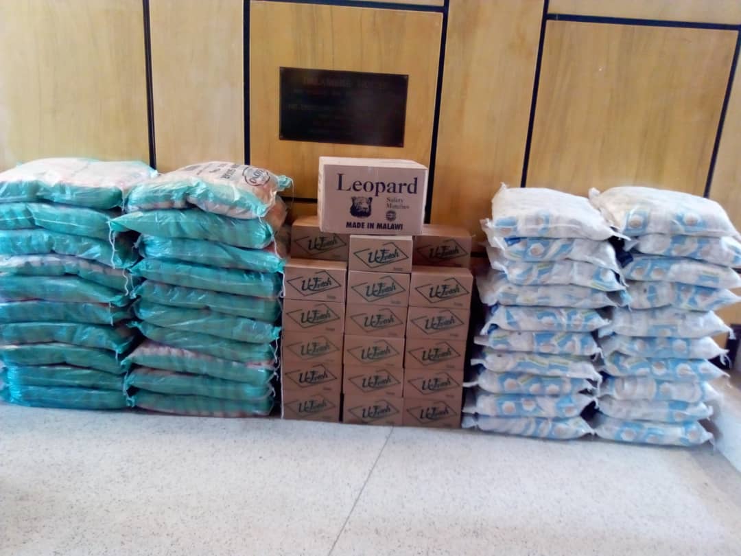 The Malawi Law Society <a href="/MLSMalawi/">Malawi Law Society</a> came through doing their part to support victims of the floods caused by #CycloneIdaiMW

#servicebeforeself