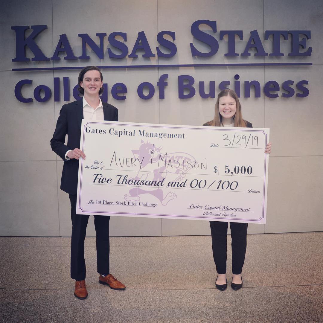 KStateBusiness's tweet photo. If you're looking for a hot stock tip, these students have you covered. This afternoon we gave out $10,000 in prizes at the Gates Capital Stock Pitch Challenge! Congrats to all of the finalist teams! https://t.co/x5rOE2gade
