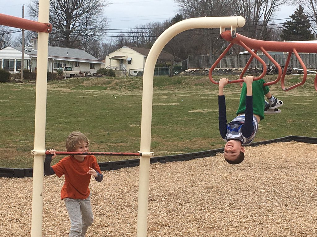 SandraFaust7's tweet photo. Enjoying the fruits of our hardwork! We have earned 45 extra recess minutes just because we love to read! #millionminutes #Ferderbarpanthers #pantherpride ferderbares #lovetoread https://t.co/x3wVLck3BG
