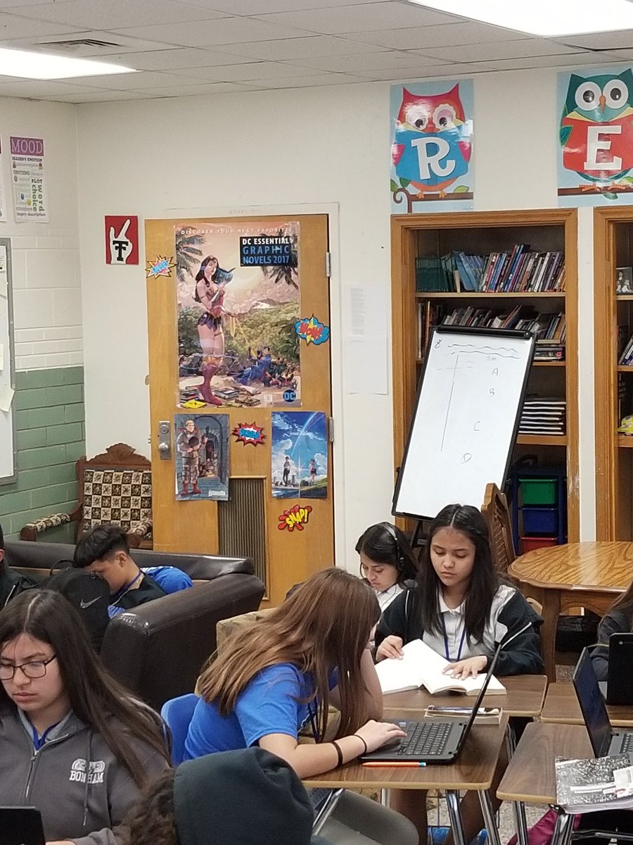 mrslewallen71's tweet photo. Days like today are great! I am just a facilitator/encourager in their learning and showing what they know today! Differentiation in our activities. Different kids, different stages & different preferences of working! #notinabox #thejourneyinroom212 #OwlStrive4Greatness https://t.co/9ZuF3CWhq4