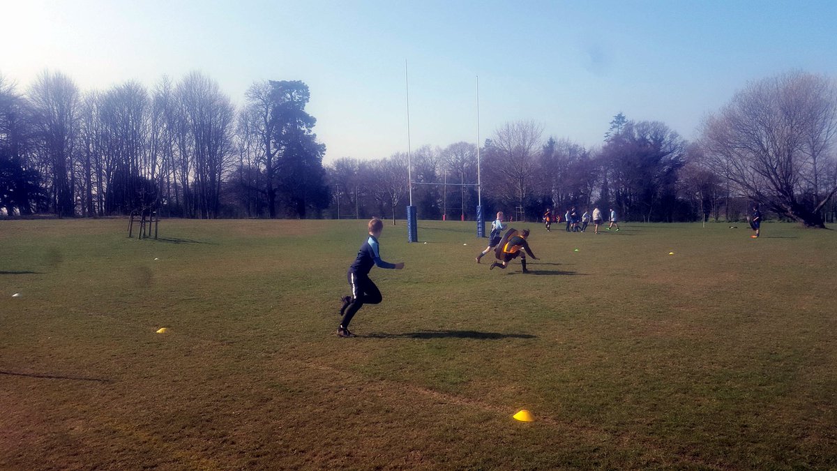 APHS_PE's tweet photo. A great day at @NorthWalshamRFC for an U13 Rugby event. Four fantastic coaching stations for students on Passing, Evasion, Tackling and the Breakdown in the morning followed by competitive games in the afternoon. ☀️🏉😎 #DreamFriday https://t.co/sCFtKiZcEb