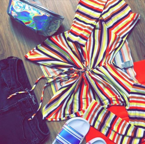 _SHEBoutique's tweet image. She's Snatched! our top is still available in sizes 1x-3x Get is now and get 30% off your order using code SHE19 

#curvy #stripedtop #onlineboutique #shopping  #croptop #PlusSize #plussizefashion #flatlay #SupportBlackBusiness