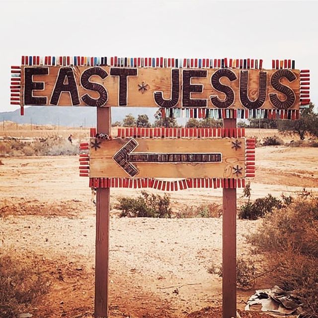 It’s Art Slam Eve over here at East Jesus, and we know you hooligans are dying to slam some art! Wait till you see what we’ve done with the place 👷🏼‍♂️ See you all soon! 🎨🍻🛠🎪#wherestherustysawbladeemoji😈 ift.tt/2I0POVv