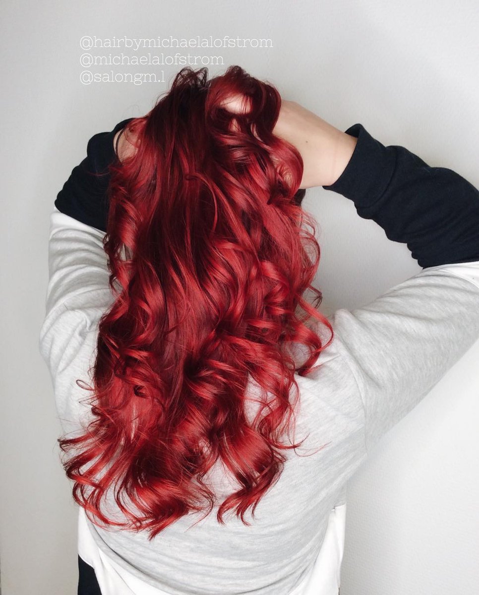 GlampalmUSA's tweet image. We&apos;re still obsessing over @hairbymichaelalofstrom&apos;s hairstyle 😱♥️♥️♥️ #redhair #shinycurls

Styled using Glampalm SIMPLETOUCH (currently $50 OFF!) →ow.ly/l19c50ohc8g
