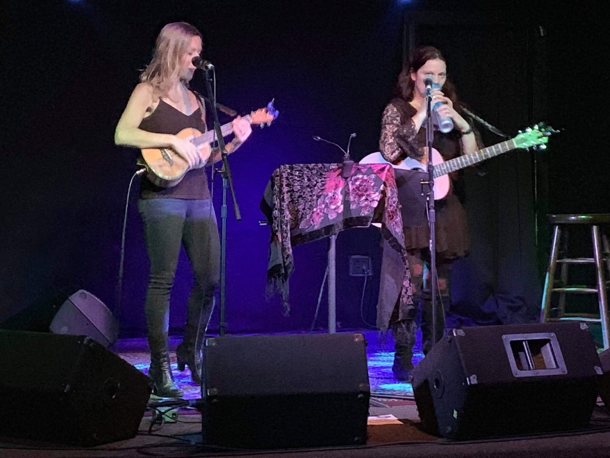 BoostO2's tweet photo. Musicians support their performance with Boost!
#BoostOxygen #musicians #vocalsupport #breathe #oxygen https://t.co/s5A0reqcpi