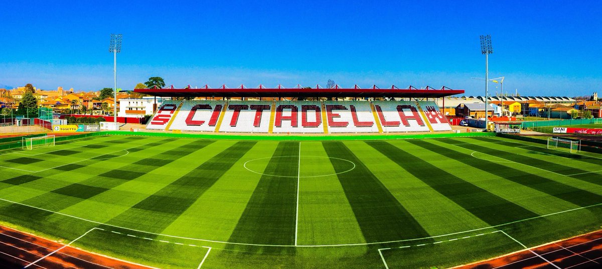ascittadella73's tweet photo. 🤩🏟🇱🇻 Tutto pronto al #Tombolato per domani! Prevendita chiusa nel settore Ospiti (952 biglietti venduti) e totale che ha raggiunto le 3.014 unità! Domani botteghini Est e Ovest aperti a partire dalle ore 11.00!
Forza granata, spingiamo i nostri ragazzi!🇱🇻💪
#CitPad #ForzaCitta https://t.co/ICjMYwHKvv