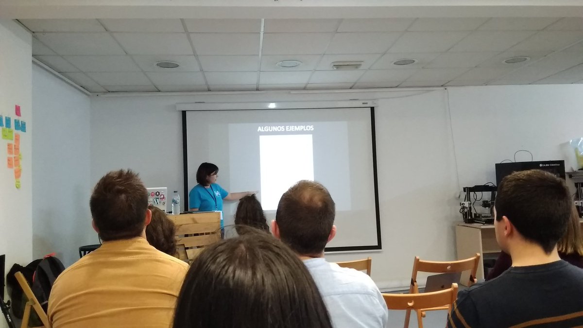 reikoLore's tweet photo. Aprendiendo sobre SEO gracias a @GDGVigo https://t.co/V8WNKioBfd