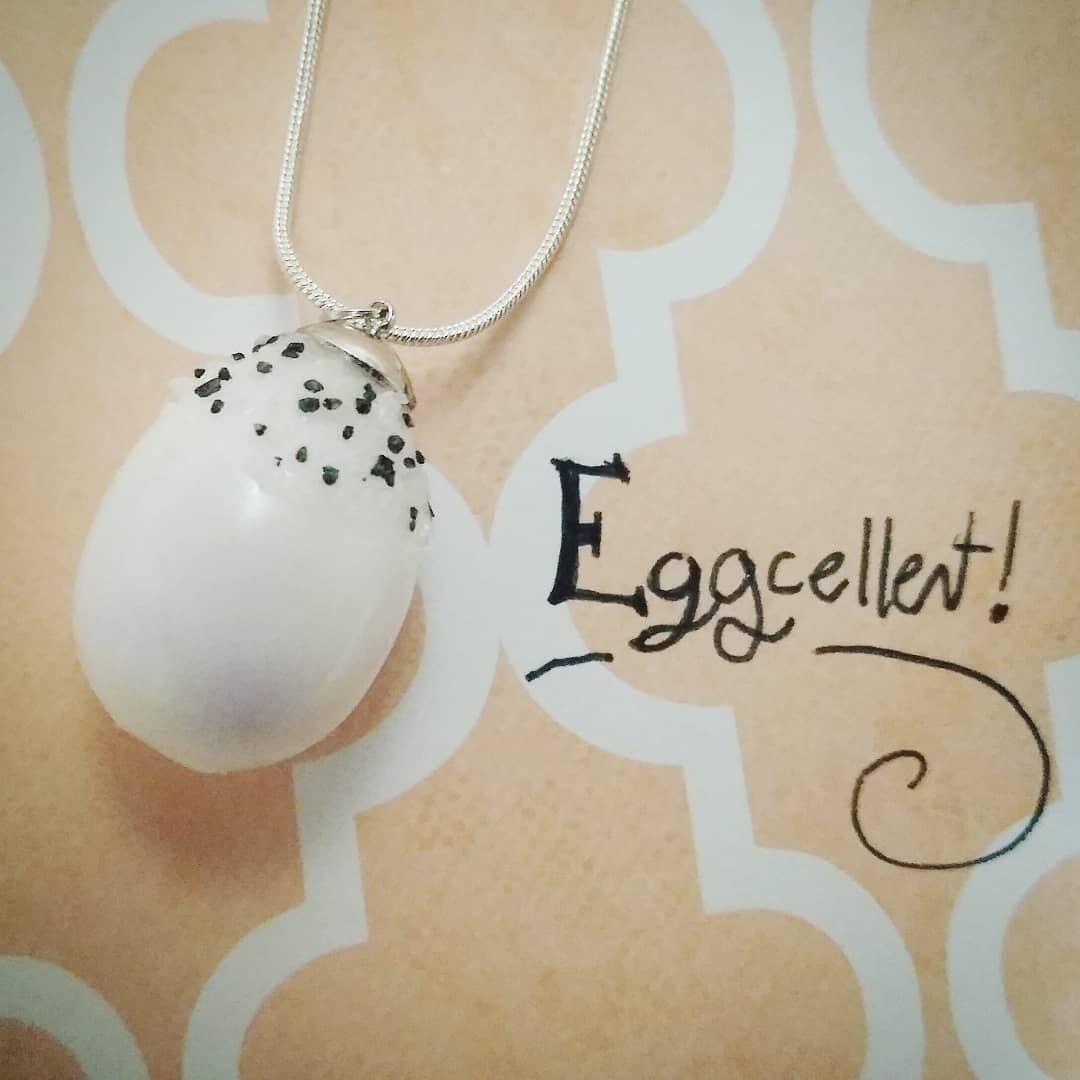 pandartpaint's tweet photo. Sold - Squishy egg! :) 🍳 
I made this one with gummy resin :) so its squishy And fun to play with 
#eggcellent #egg #eggs #saltandpepper #cute #handmadejewelry #handmade 
#resincrafts #resin #resinjewelry #resinart #necklaces #necklace #jewelry #picoftheday #pictureoftheday #art https://t.co/WLYhTPNdIy