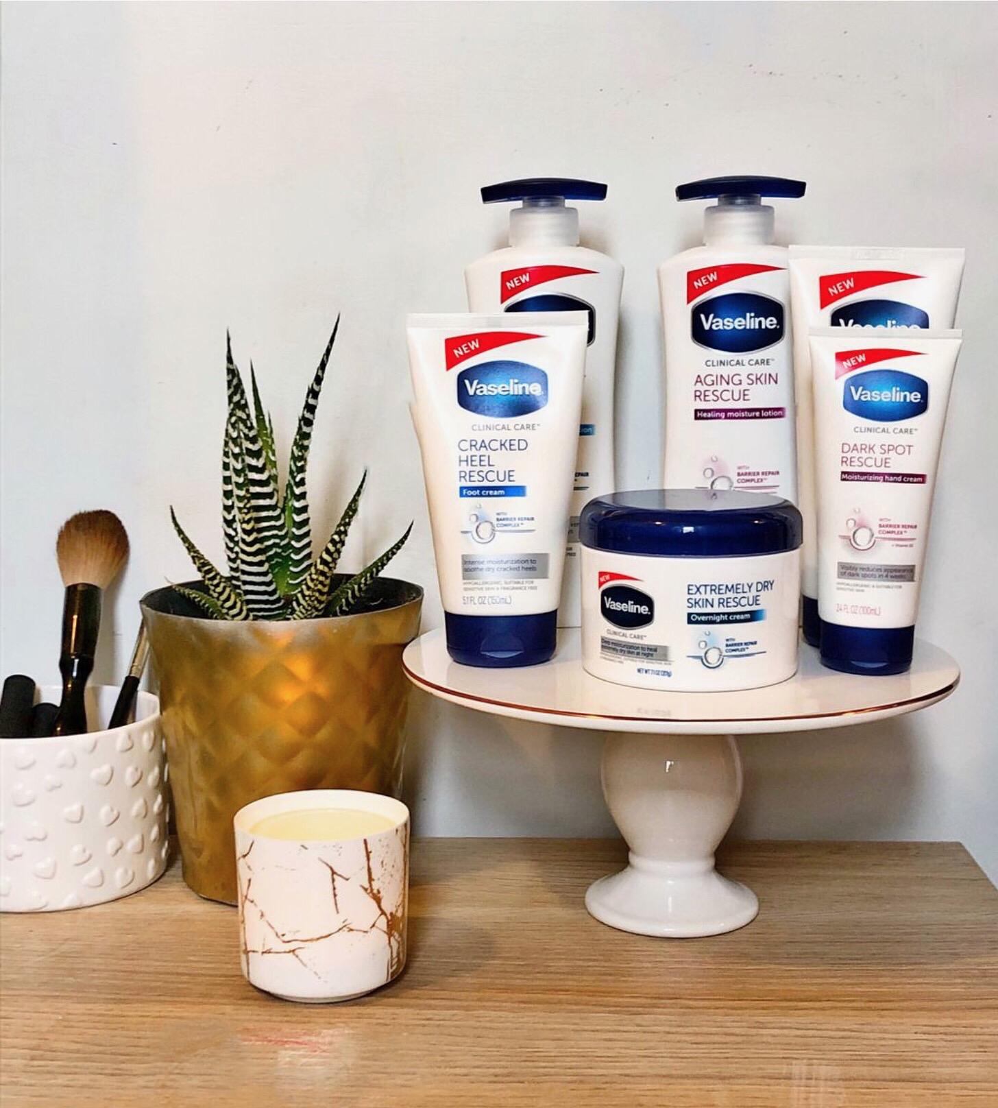 Vaseline On Twitter Vaselinepartner Hard To Heal Dry Skin Doesn T Stand A Chance Against The New Vaseline Clinical Care Range Which Product Has Been Your Skin Savior Curvatude Https T Co 03snh5wsbj