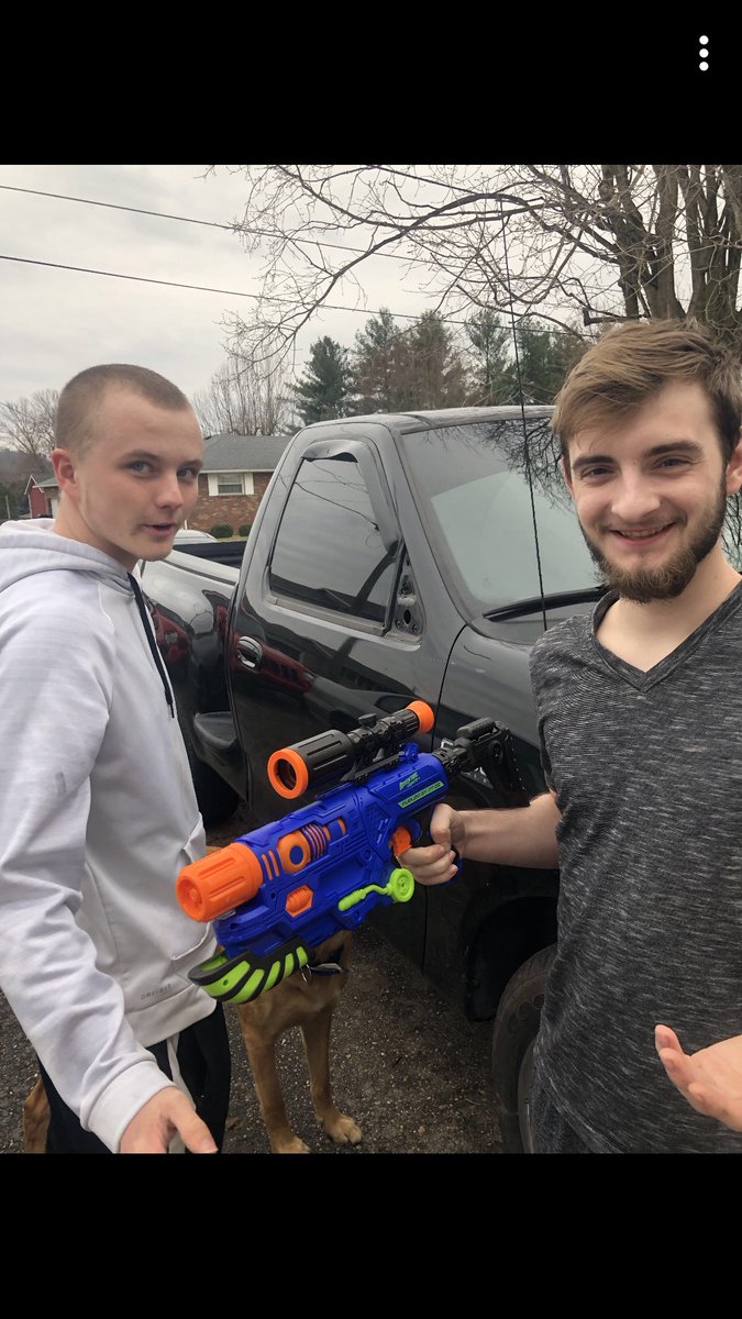 oshieisbad's tweet photo. @SurgePhilo Hunter Leech is now eliminated!! https://t.co/WHobSJRLN9