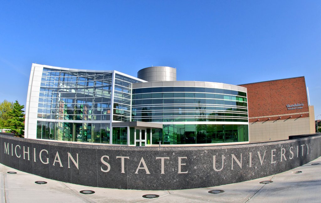 Best Colleges tweet media