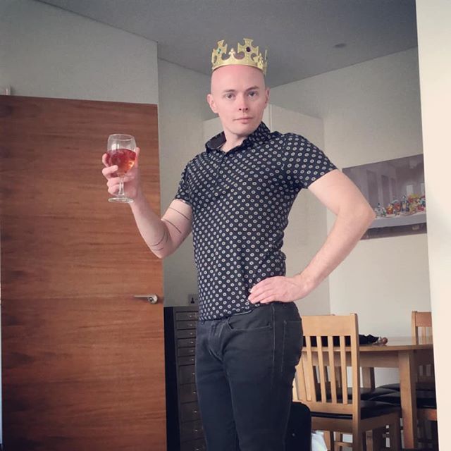 JeffffRicks's tweet photo. One week here and they already made me THE queen!
.
.
.
#gayintheUK #gaycation #queenz #london PC: @kehlygwynn https://t.co/hDSY7Zkm43 https://t.co/E5vGjfcG7S