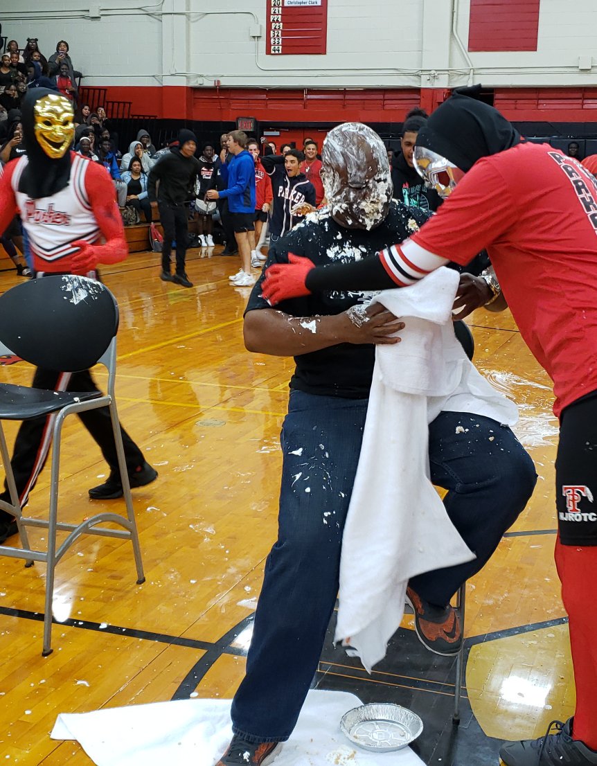 tammytuschhoff's tweet photo. This guy!!!!!!!  Thank you Oscar Harris for taking one for the team.
@TPBravenation 
@PrincipalPardue https://t.co/dq8OO2FL3k